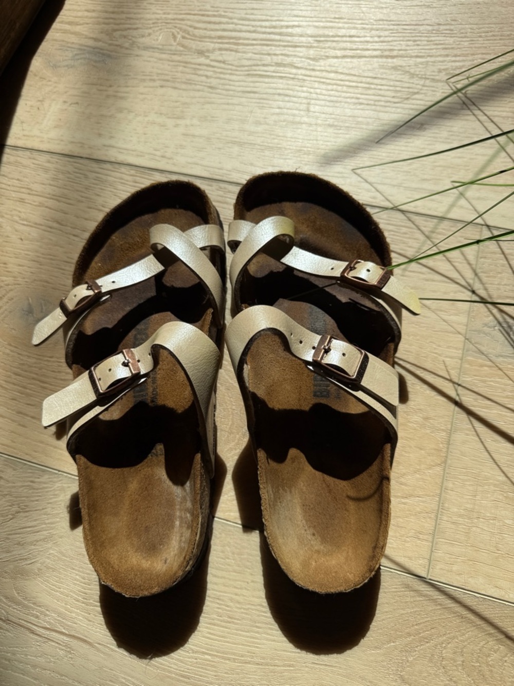 Women’s Ivory Leather Double-Buckle Slide Sandals size 37